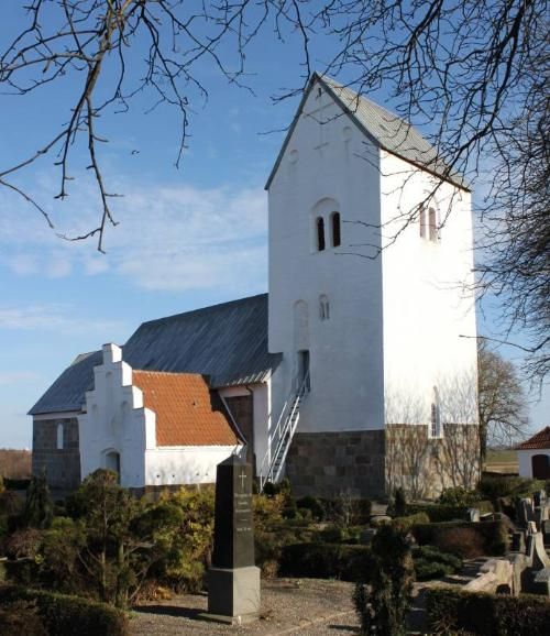 Åsted Kirke - billede 1