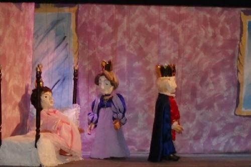 Marionetteater - prinsessen skal iseng