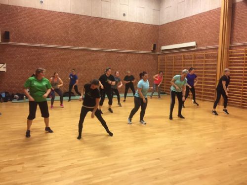 træning før jul 2017 - damerne i Dance It